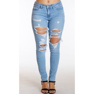Levi’s 711 Skinny